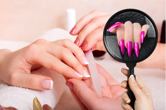 Lee más sobre el artículo Aumenta Tus Ingresos como Manicurista Sin Perseguir Clientes